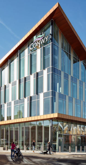 Tu Allan Adeilad Coed Pella